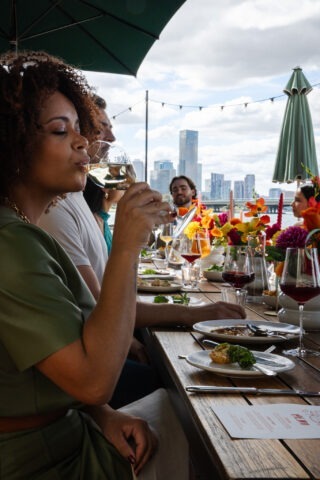 np 260409 cooee 248-(WEB ONLY)