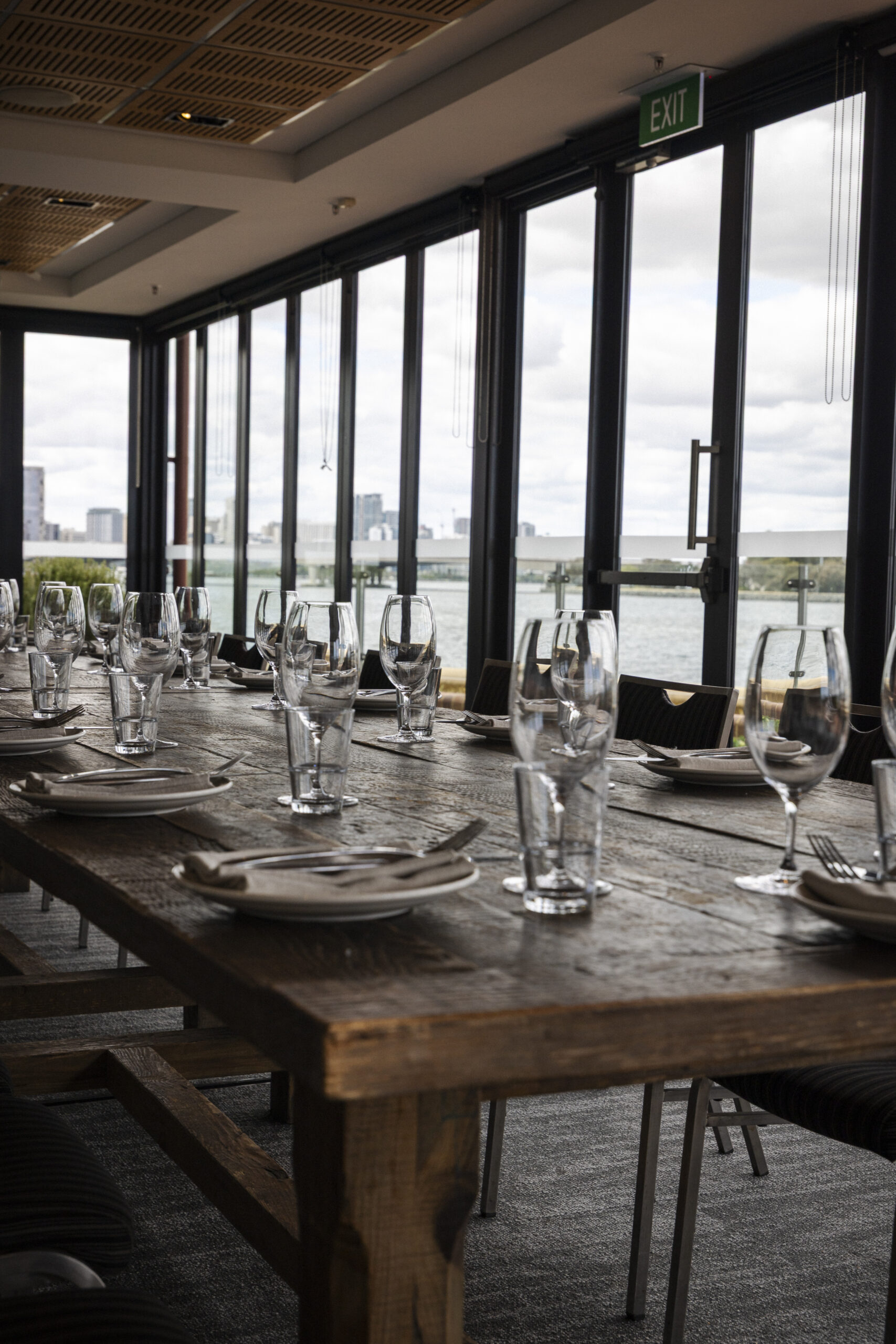 Cooee Next Door River Room