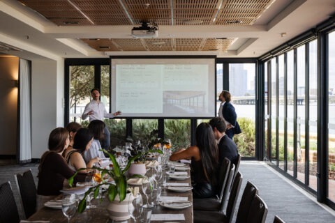 np 260409 cooee 703-(WEB ONLY)